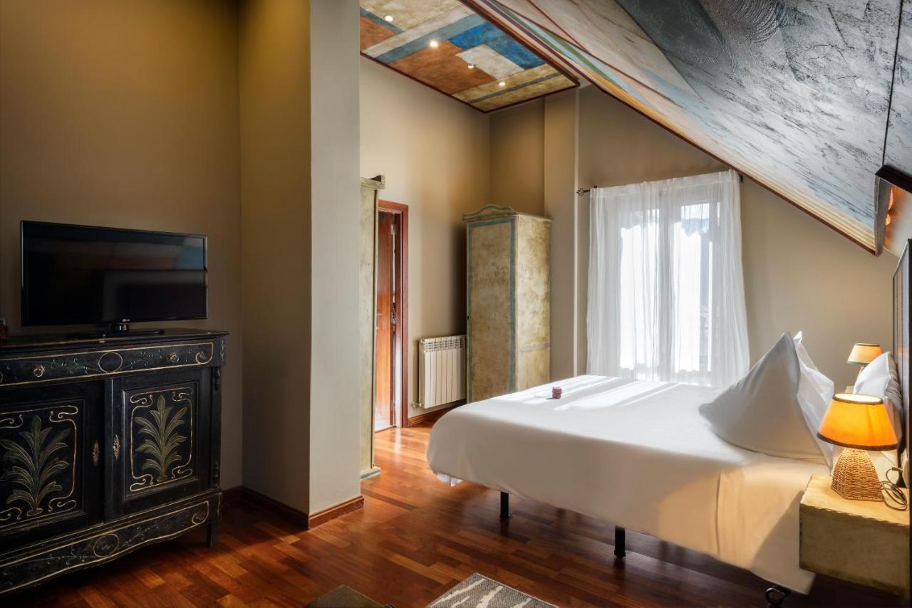 Hotel La Casuena 라누사 외부 사진
